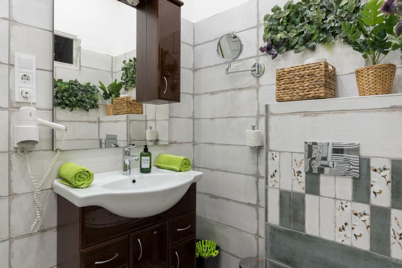Jungle Design Apartment Будапеща Екстериор снимка
